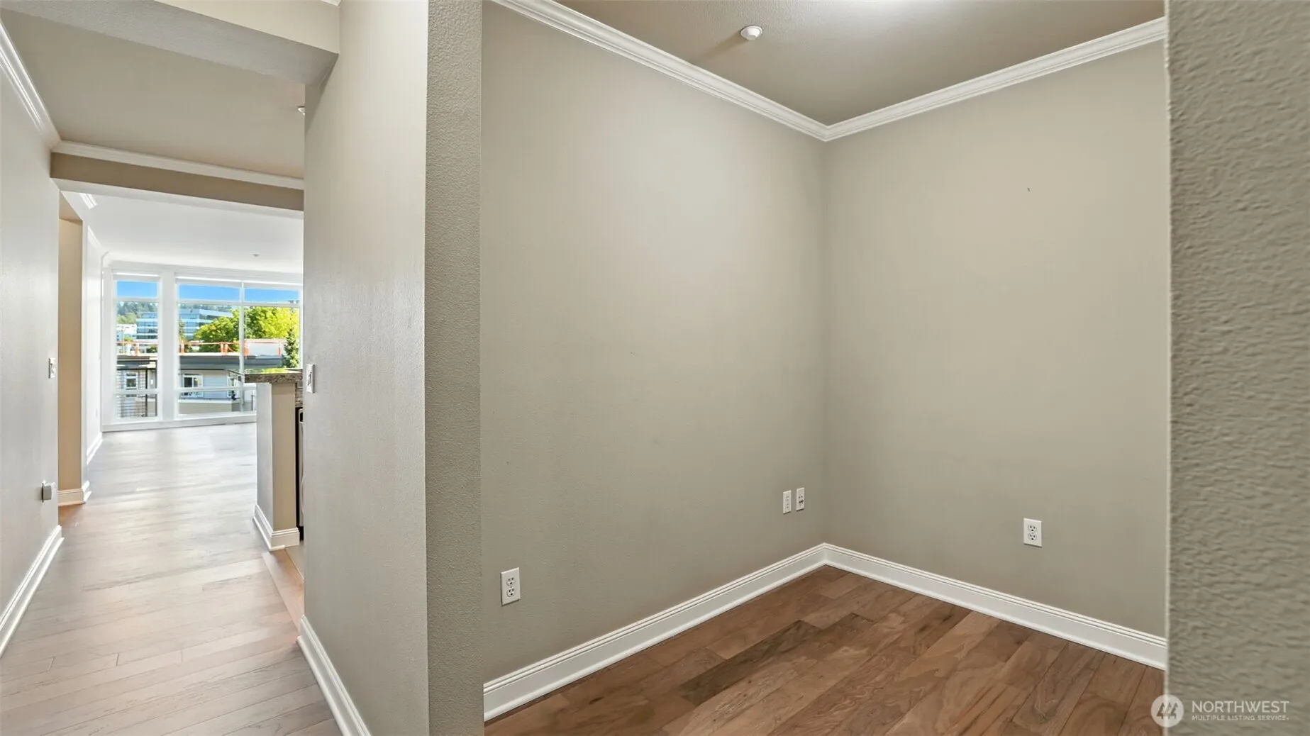 211 Kirkland Avenue #406, Kirkland, WA 98033