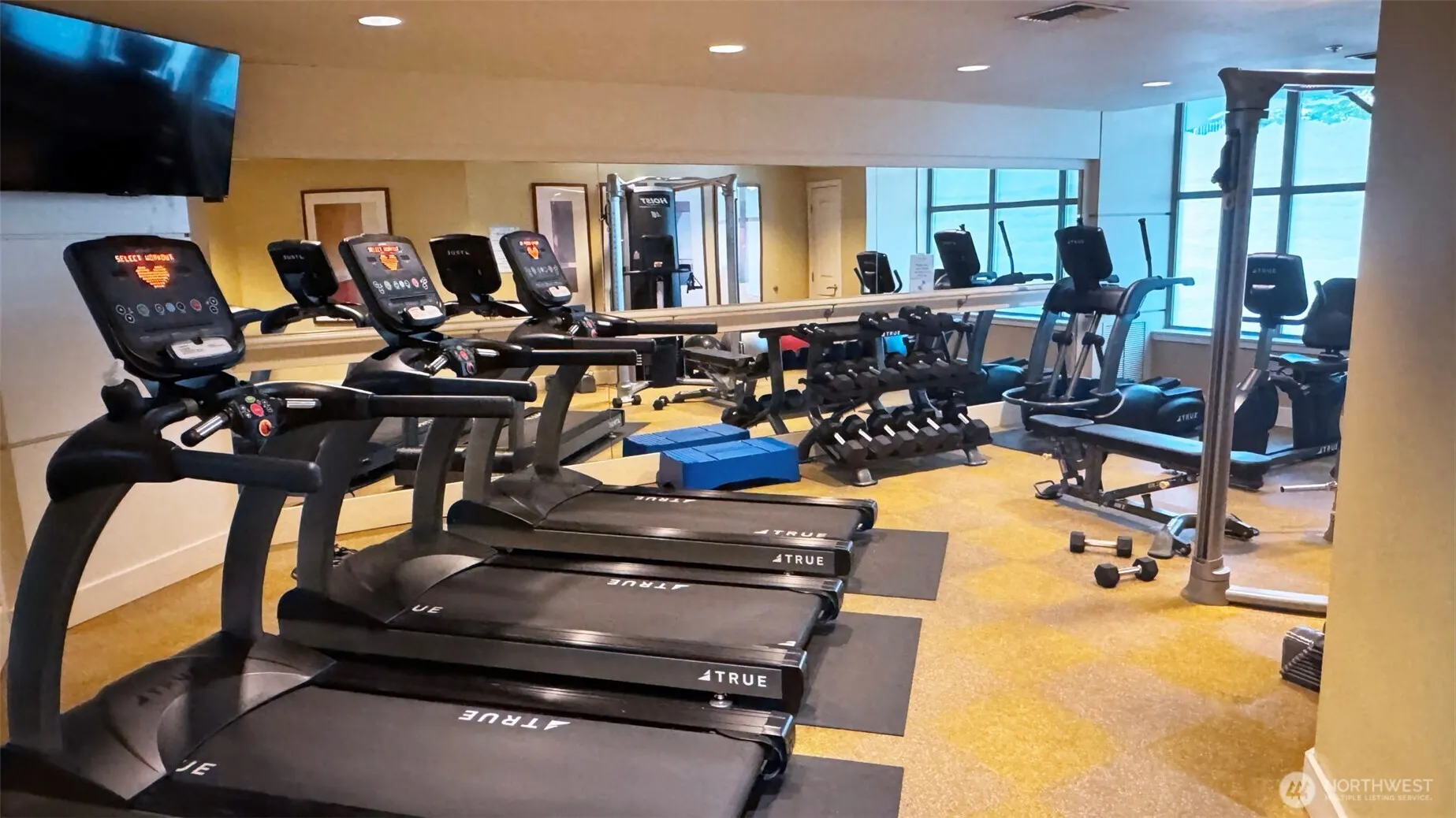 211 Kirkland Avenue #406, Kirkland, WA 98033