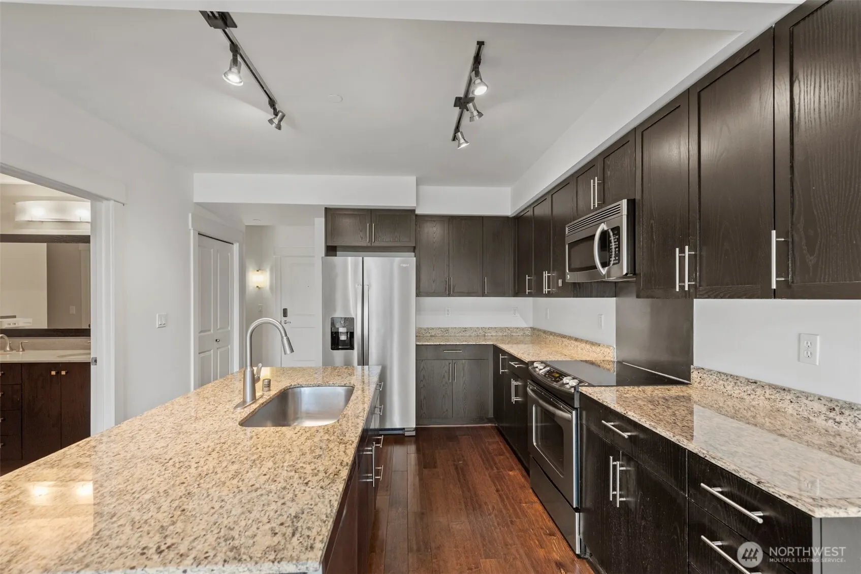 699 John St #517, Seattle, WA 98109