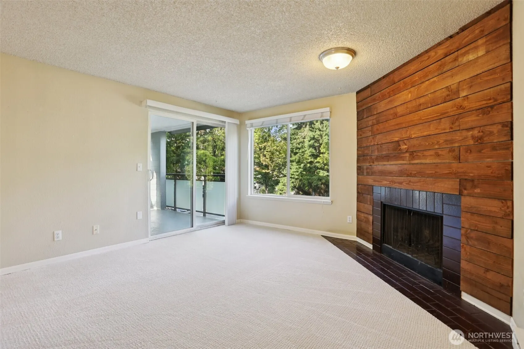 2503 NE 4th Street #424, Renton, WA 98056-4062