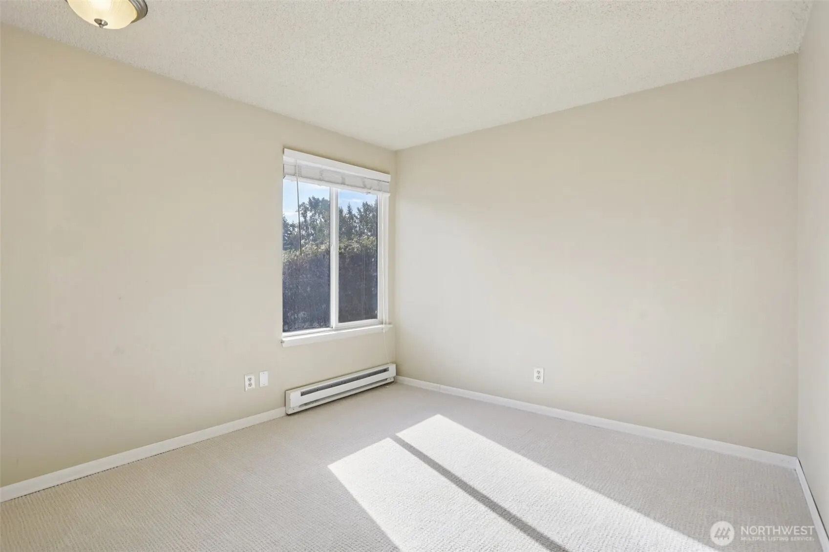 2503 NE 4th Street #424, Renton, WA 98056-4062