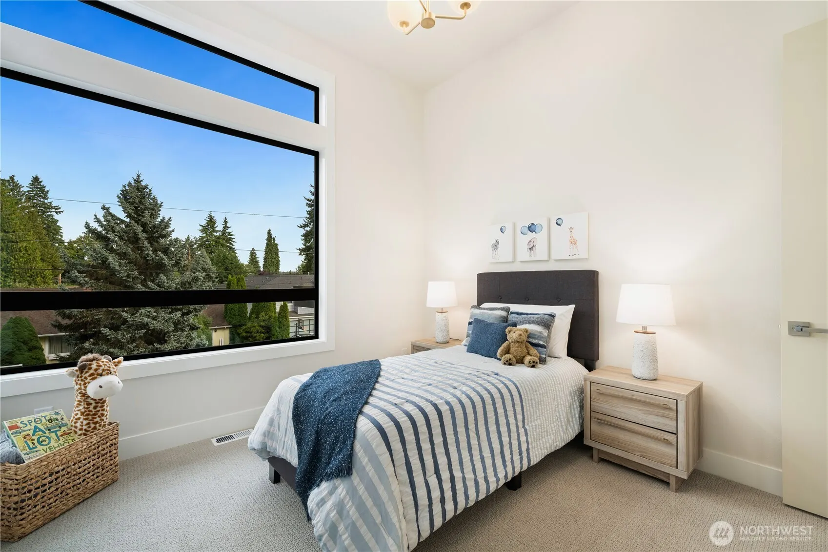 10201 114th Place NE, Kirkland, WA 98033
