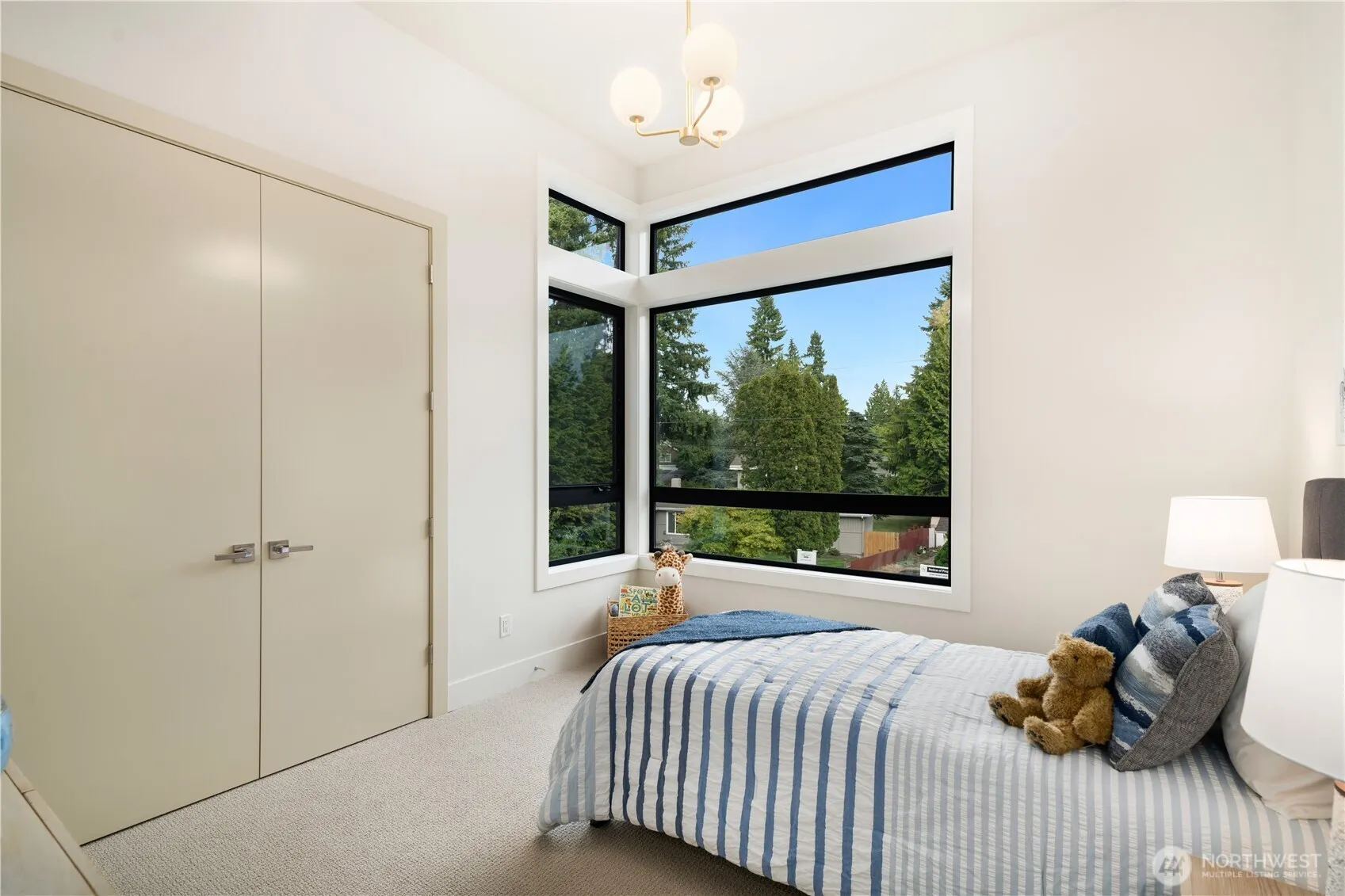 10201 114th Place NE, Kirkland, WA 98033