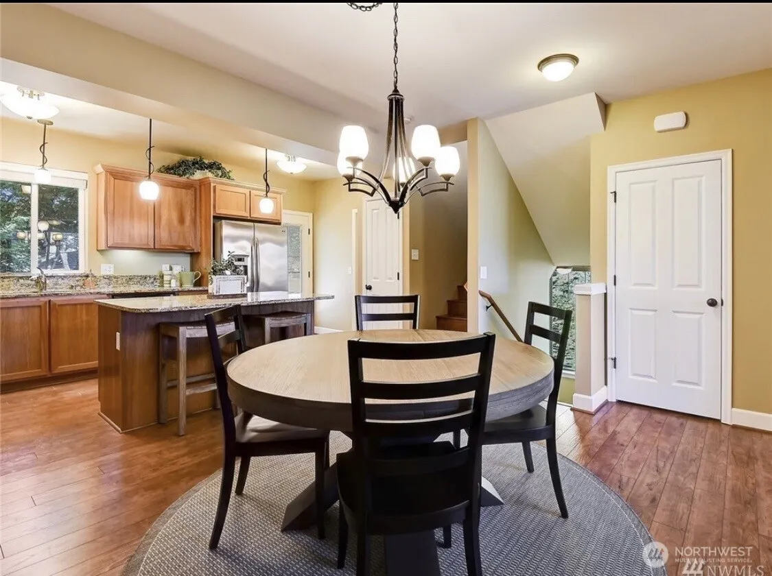 4601 NE 3rd Court #B4, Renton, WA 98059