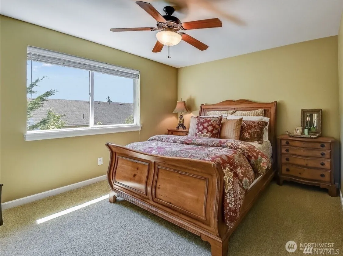 4601 NE 3rd Court #B4, Renton, WA 98059