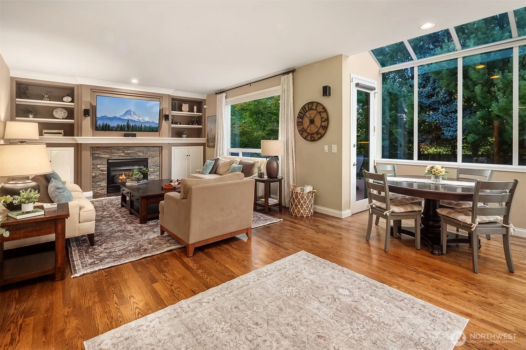 24522 SE 1st Street , Sammamish, WA 98074