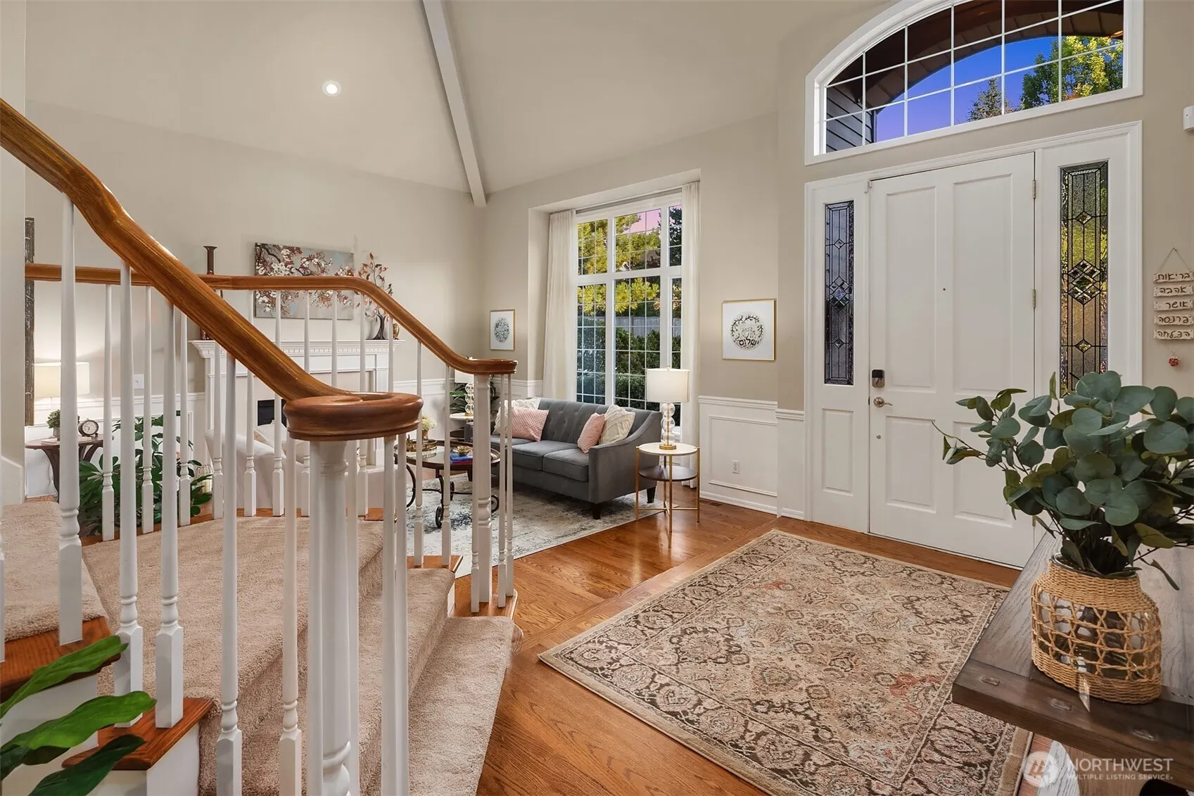 24522 SE 1st Street , Sammamish, WA 98074