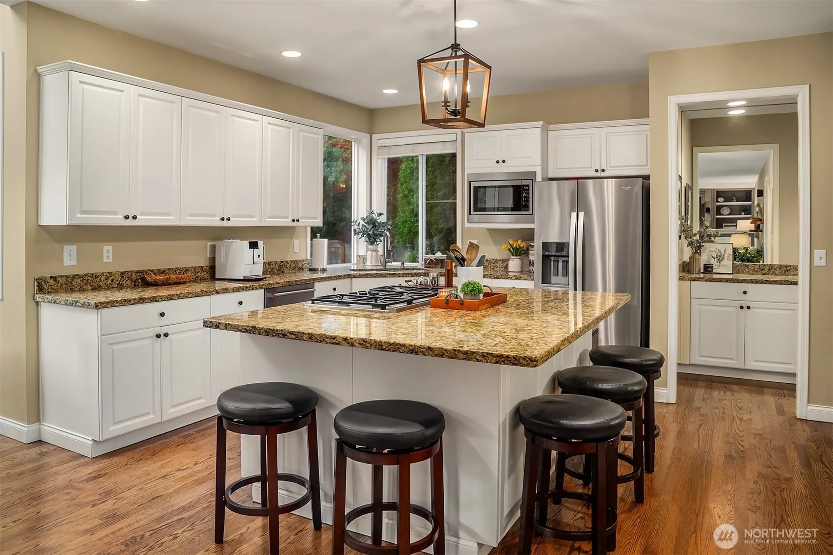 24522 SE 1st Street , Sammamish, WA 98074