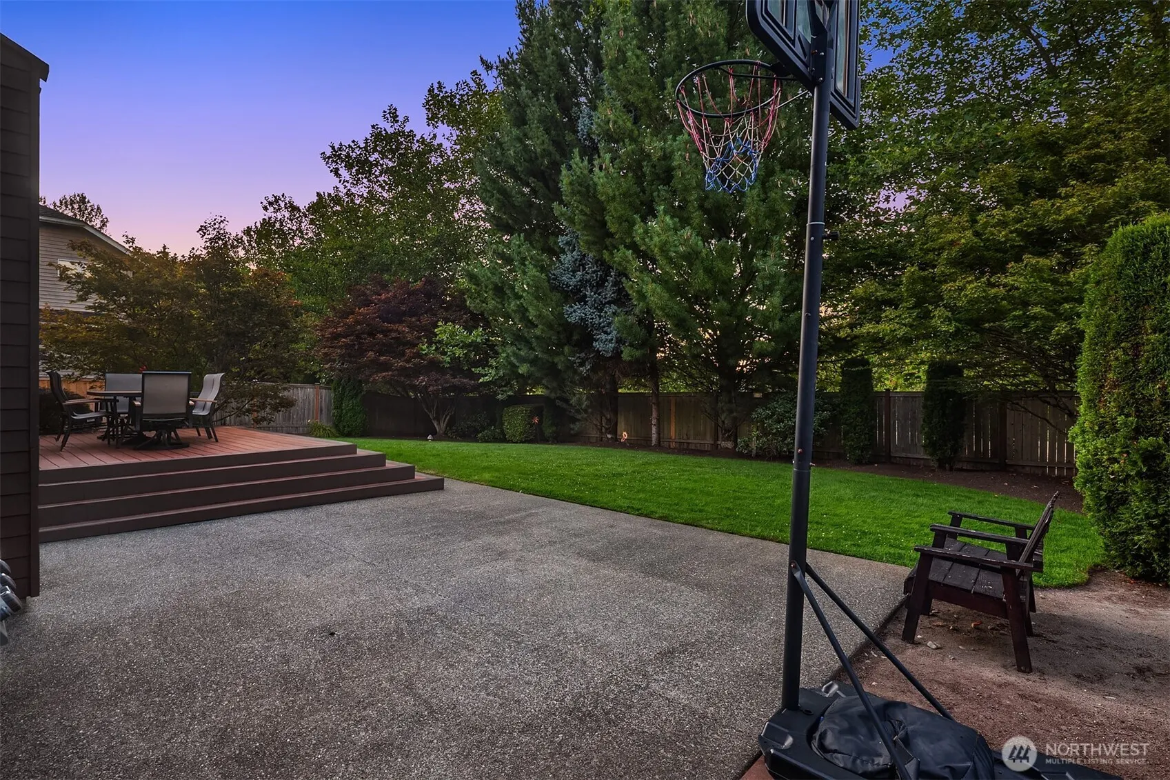 24522 SE 1st Street , Sammamish, WA 98074