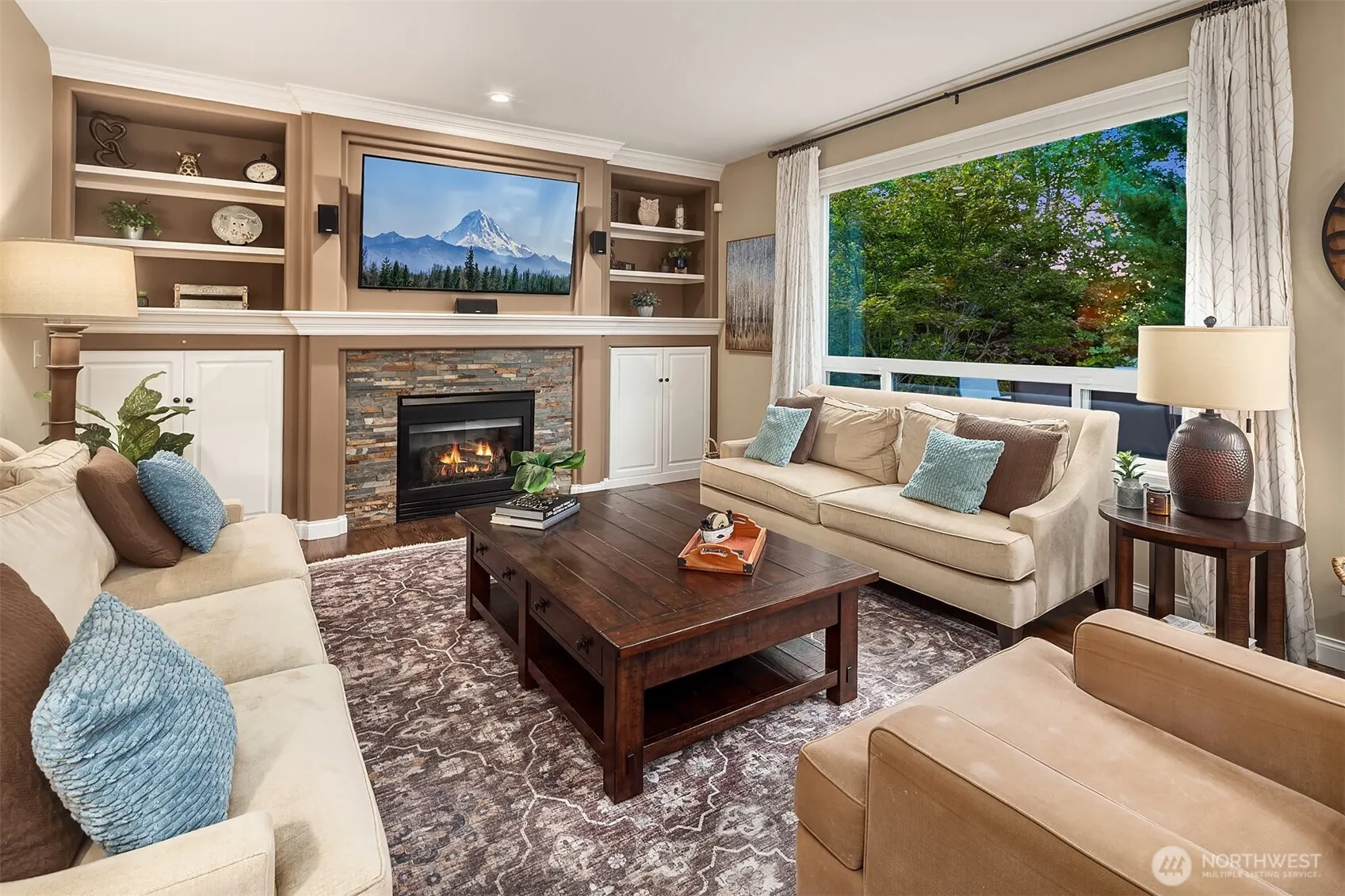 24522 SE 1st Street , Sammamish, WA 98074