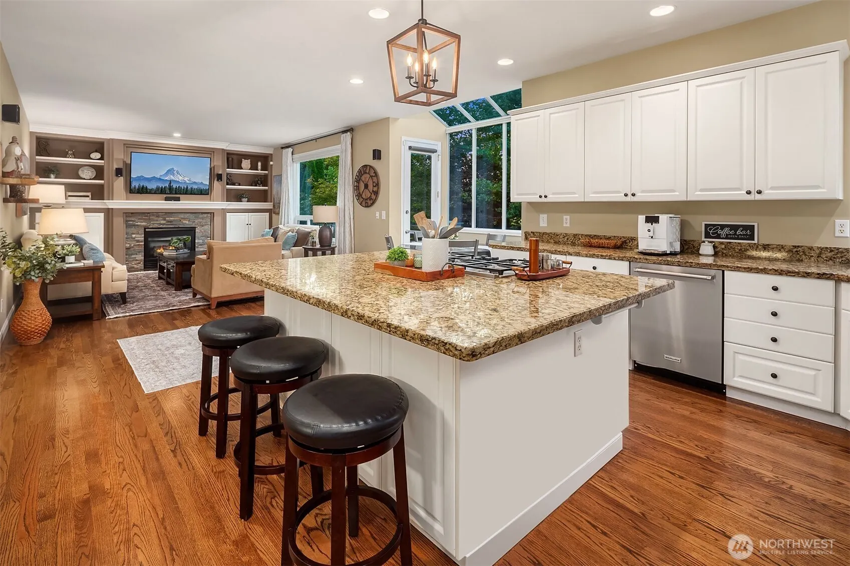 24522 SE 1st Street , Sammamish, WA 98074