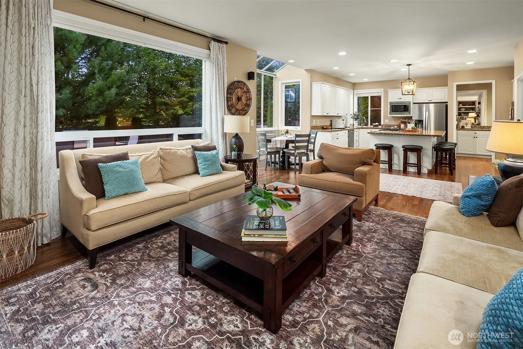 24522 SE 1st Street , Sammamish, WA 98074