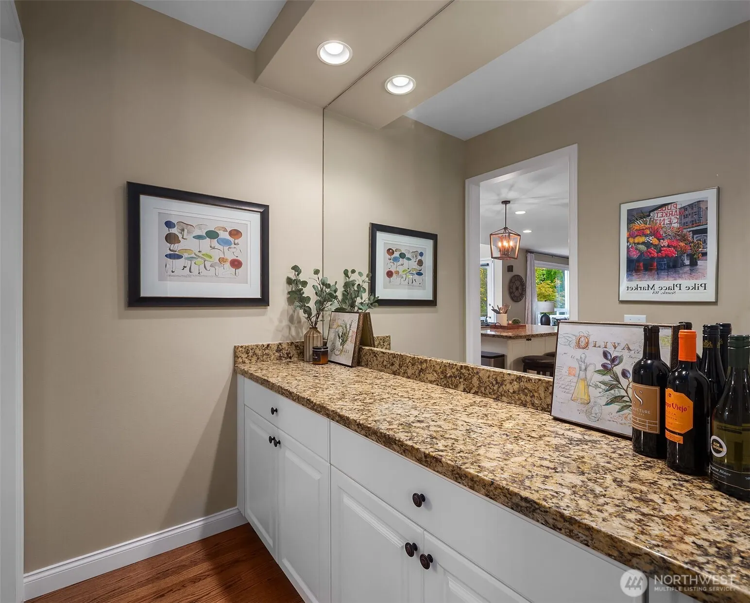 24522 SE 1st Street , Sammamish, WA 98074