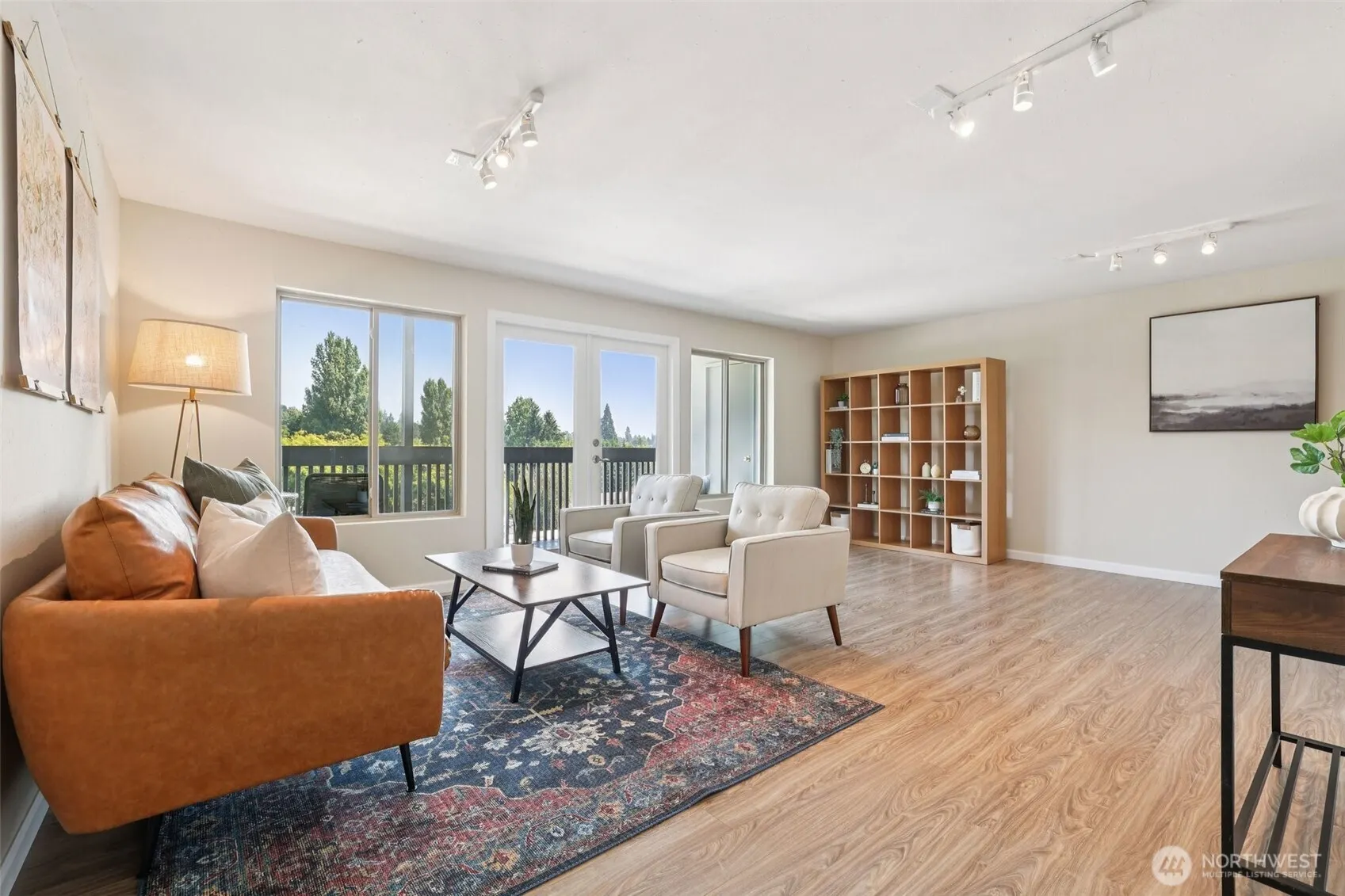 7064 35th Avenue NE #23, Seattle, WA 98115