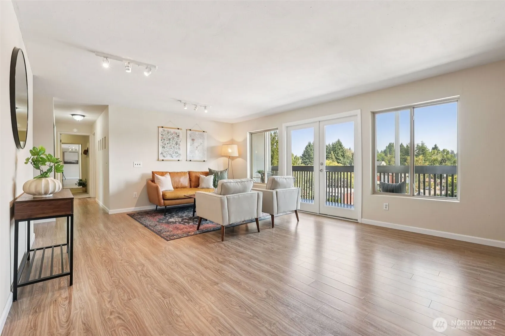 7064 35th Avenue NE #23, Seattle, WA 98115