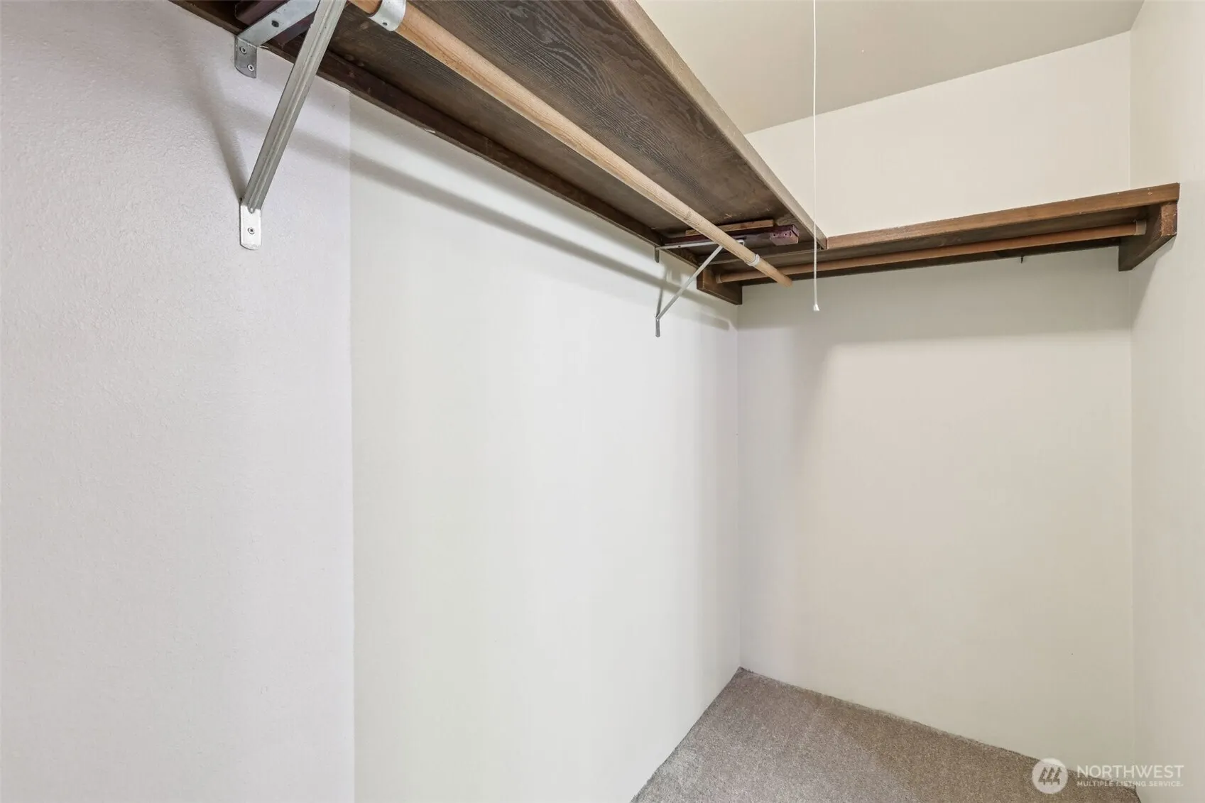 7064 35th Avenue NE #23, Seattle, WA 98115