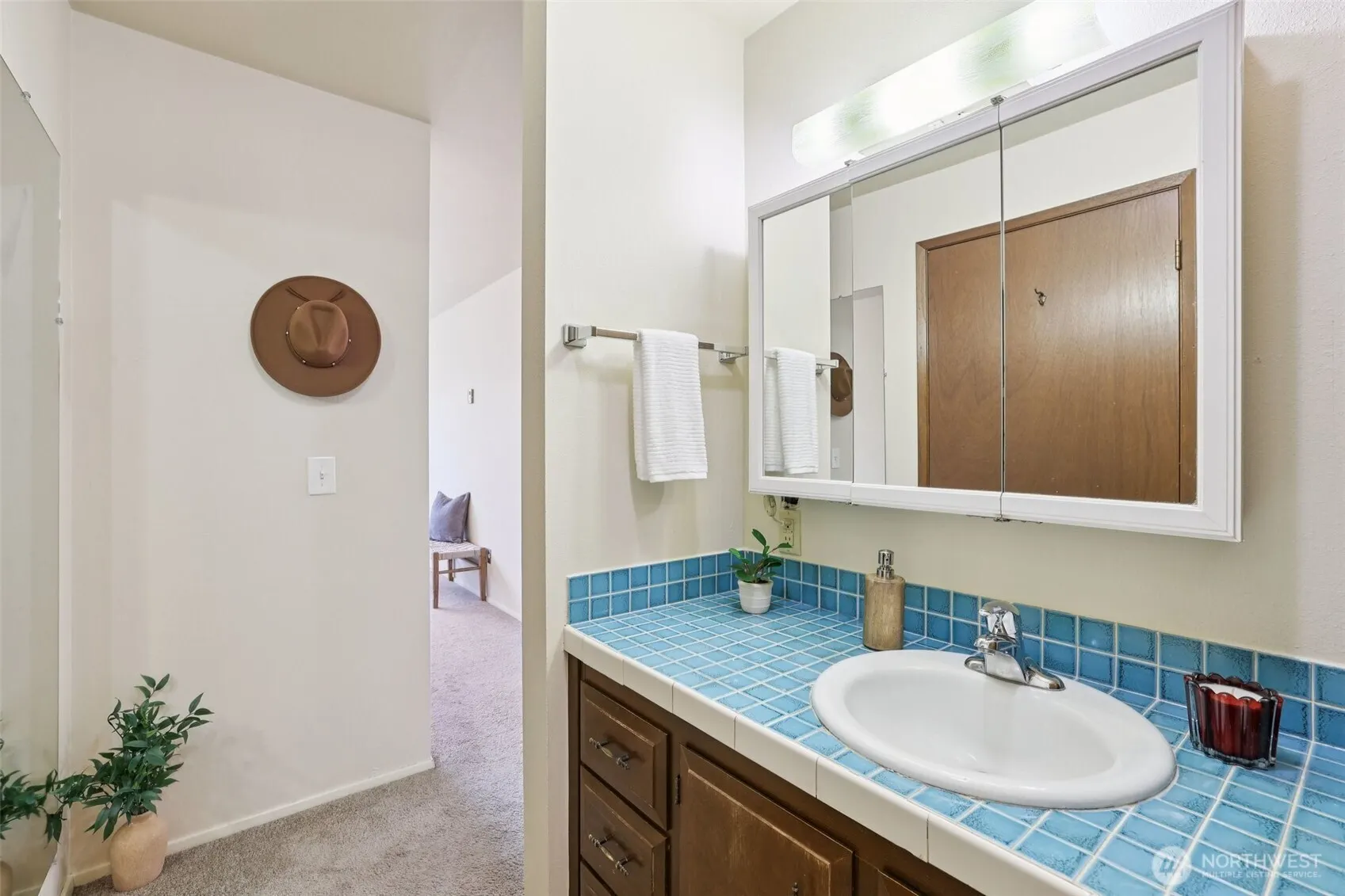 7064 35th Avenue NE #23, Seattle, WA 98115