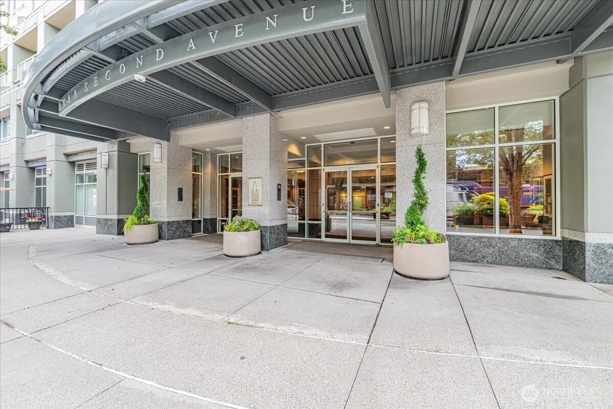 2600 2nd #308, Seattle, WA 98121