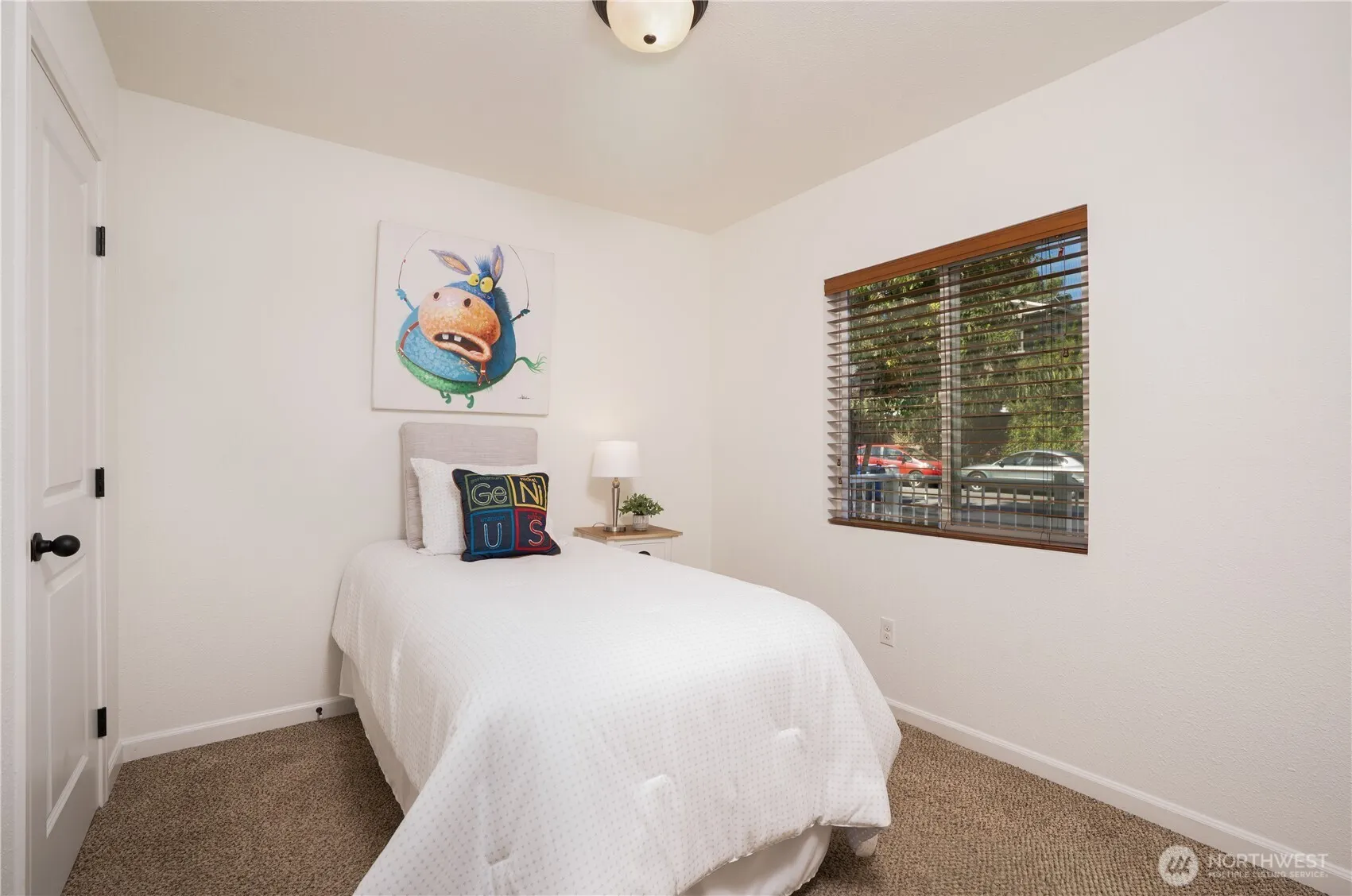 4040 32nd Avenue SW, Seattle, WA 98126