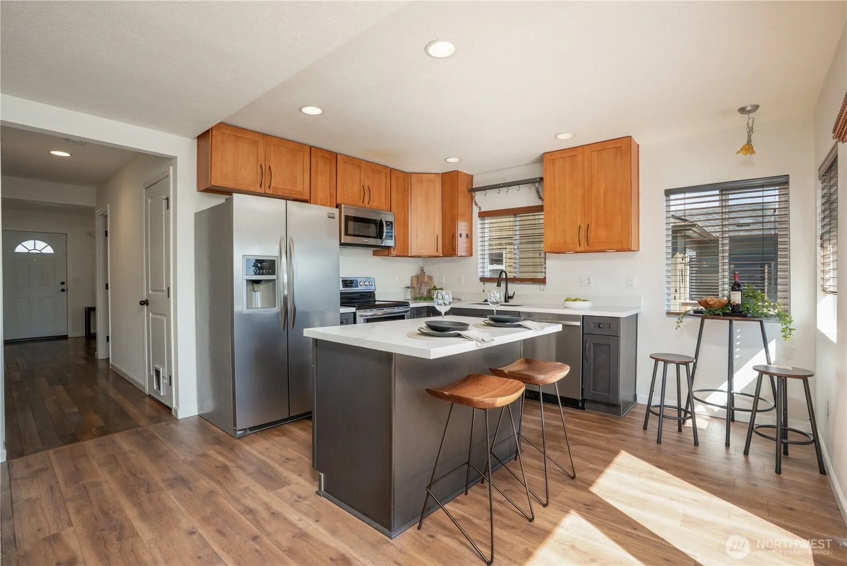 4040 32nd Avenue SW, Seattle, WA 98126