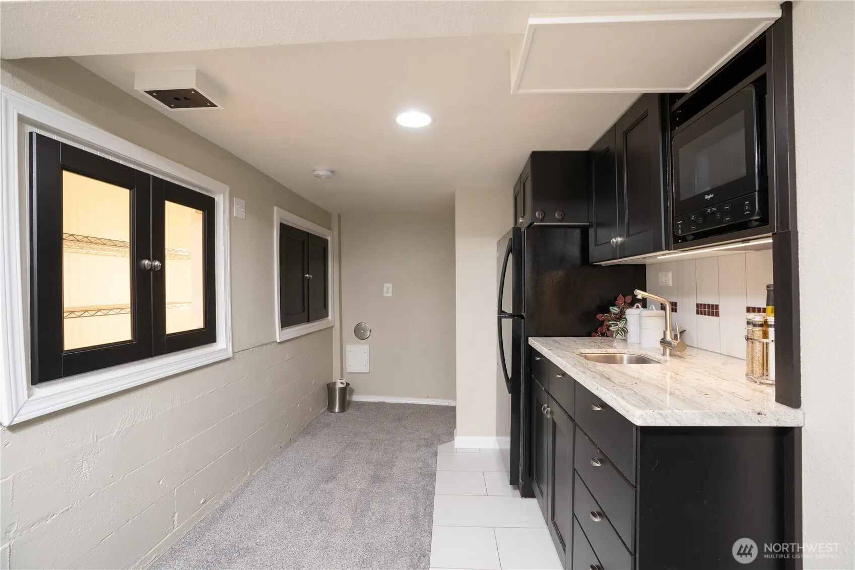 4040 32nd Avenue SW, Seattle, WA 98126
