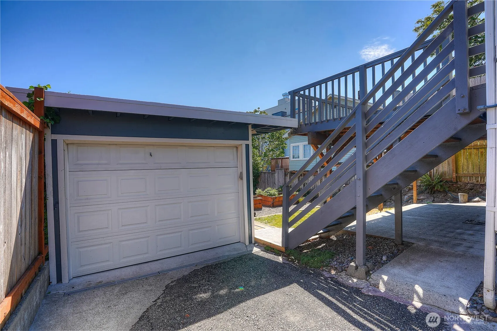 4040 32nd Avenue SW, Seattle, WA 98126