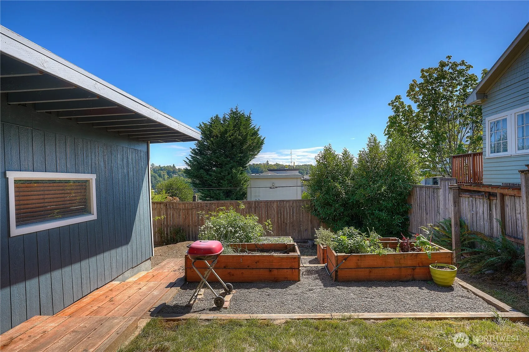 4040 32nd Avenue SW, Seattle, WA 98126