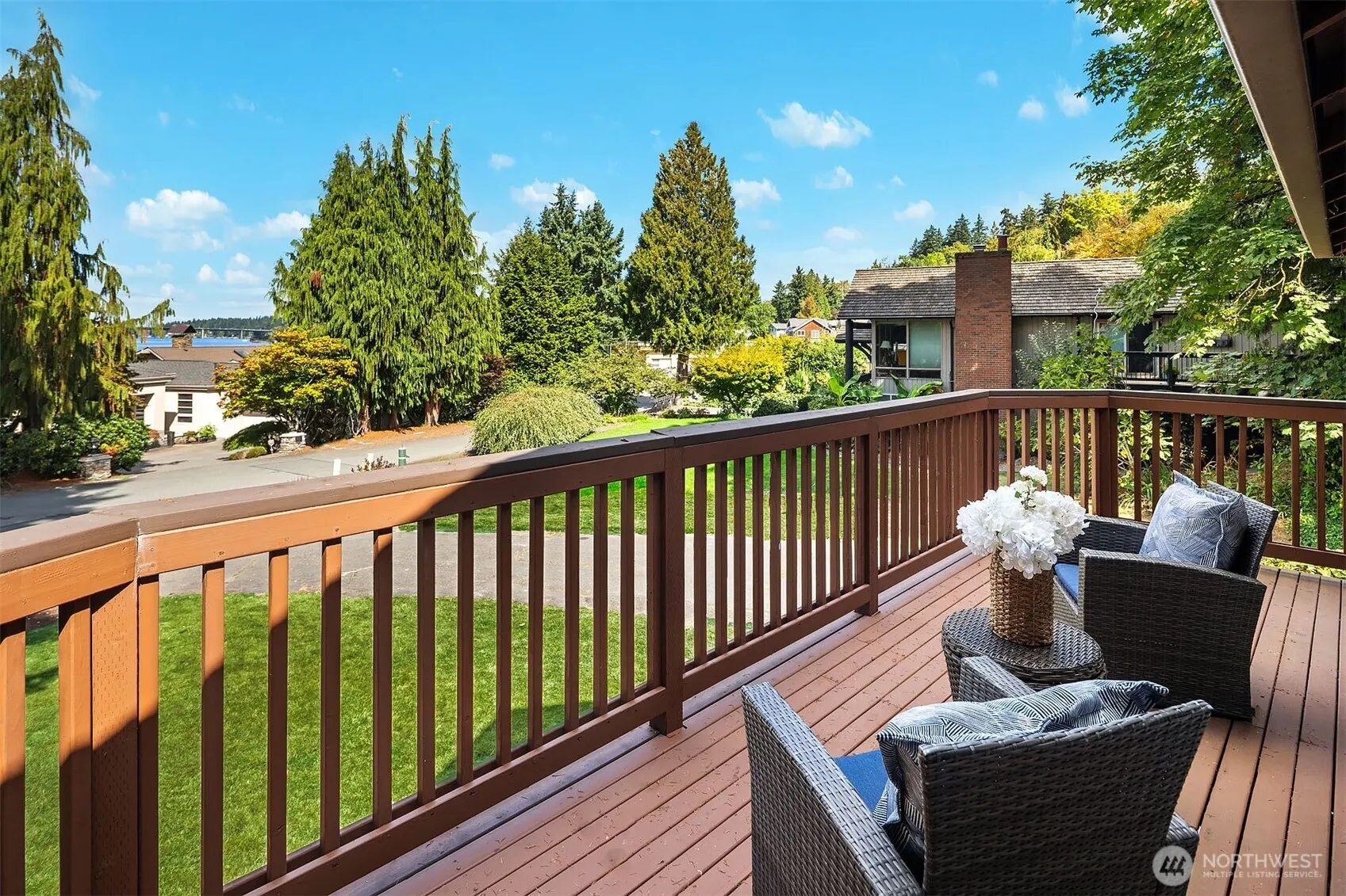 4740 Lakehurst Lane SE, Bellevue, WA 98006