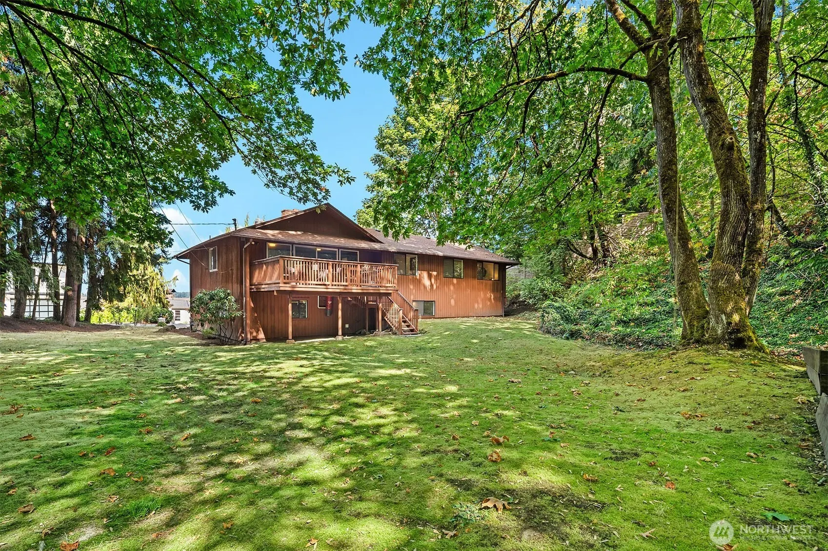 4740 Lakehurst Lane SE, Bellevue, WA 98006