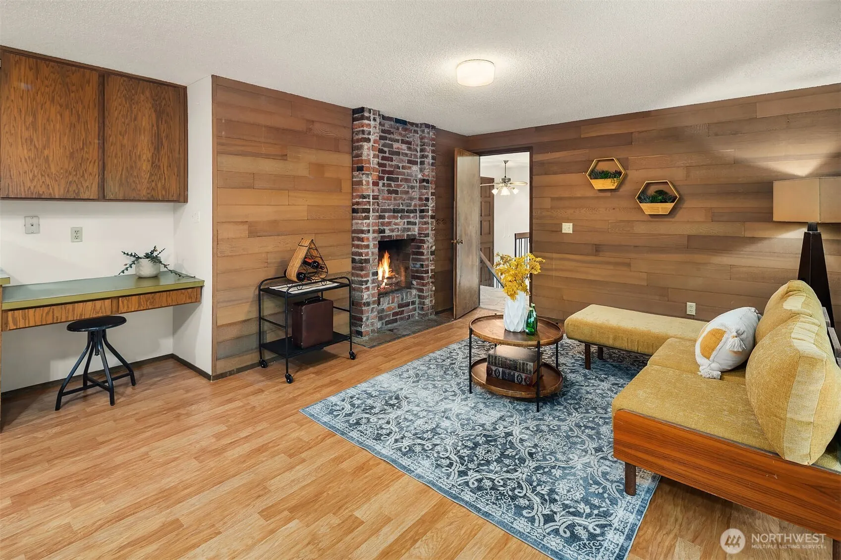 4740 Lakehurst Lane SE, Bellevue, WA 98006