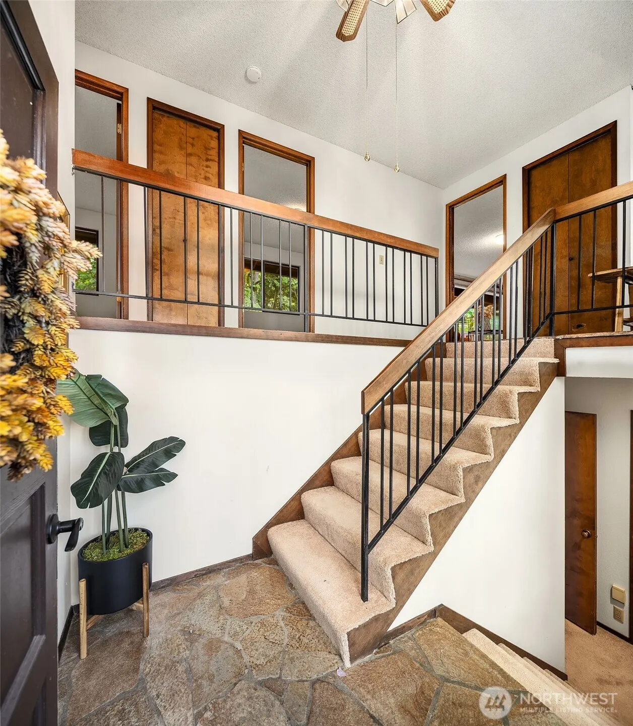 4740 Lakehurst Lane SE, Bellevue, WA 98006