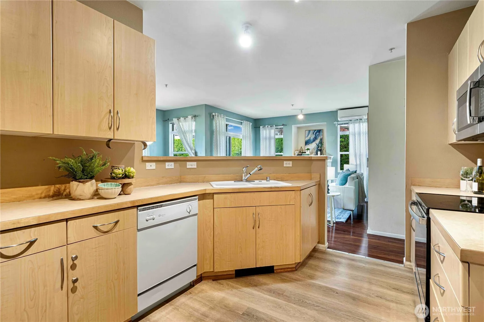 740 241st Lane SE, Sammamish, WA 98074