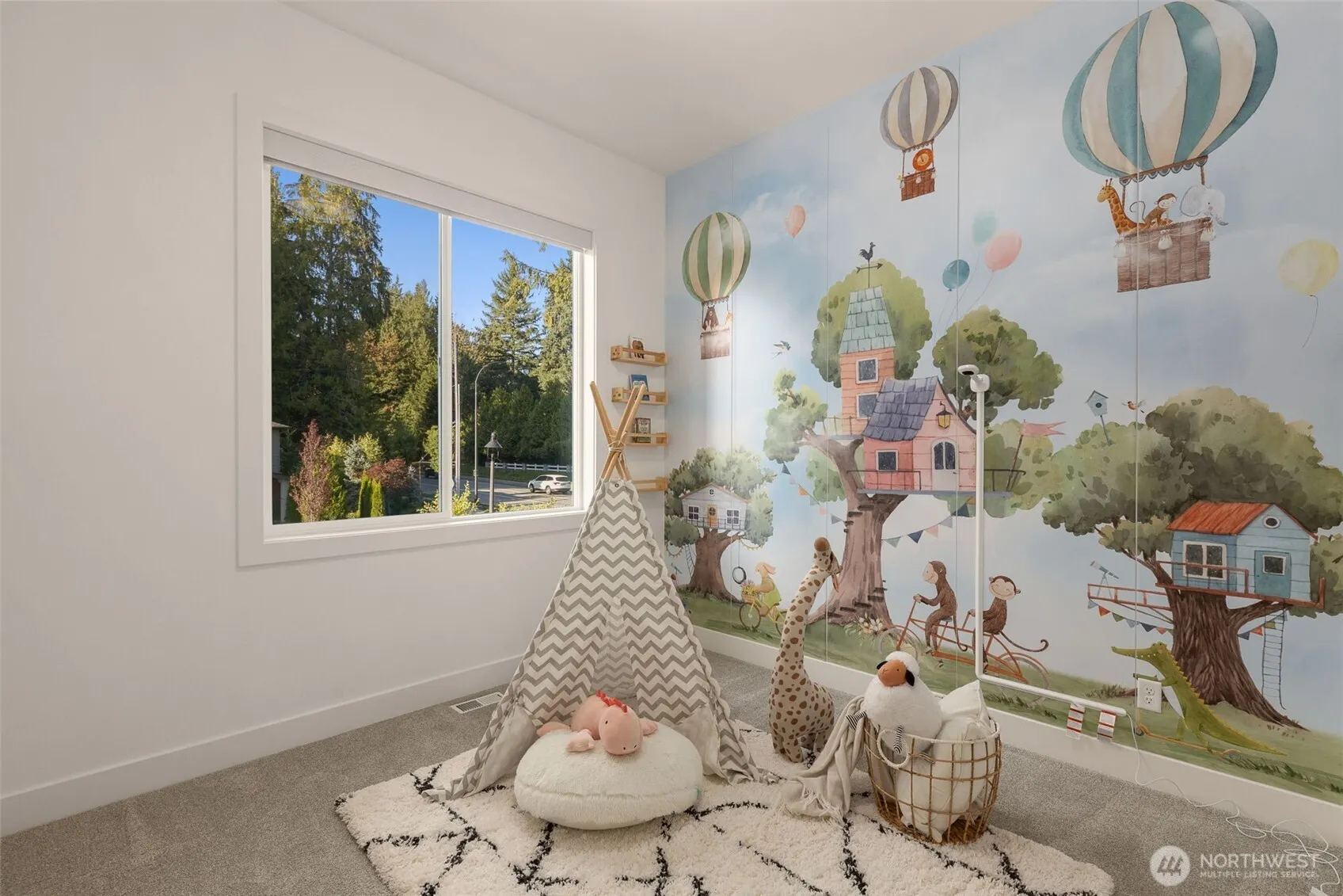 24399 NE 24th Street , Sammamish, WA 98074
