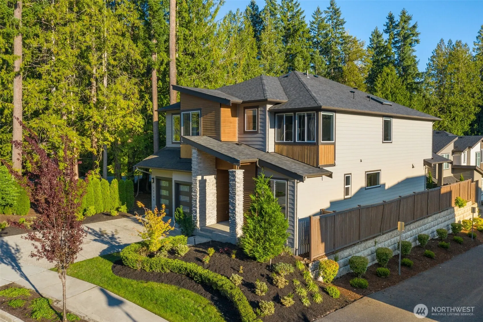 24399 NE 24th Street , Sammamish, WA 98074