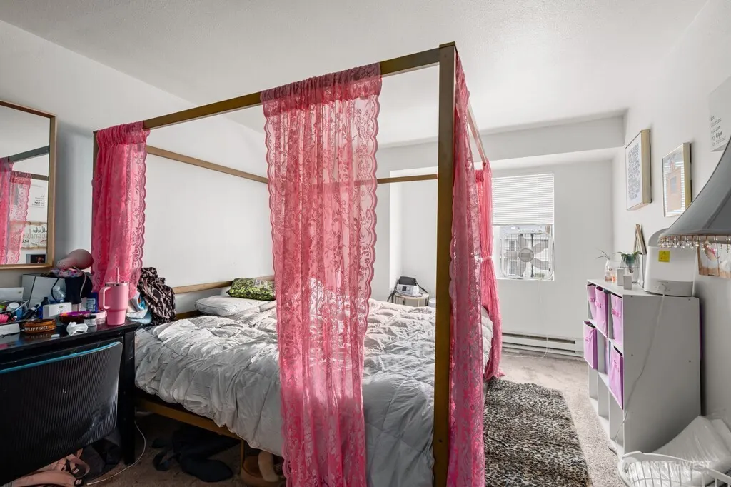 1601 Maple Lane #D1-D6, Kent, WA 98030-7465