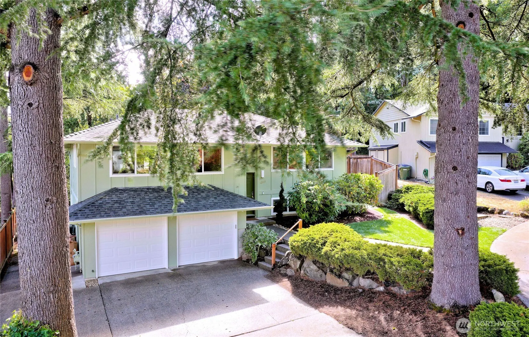 12935 SE 23 Street , Bellevue, WA 98005