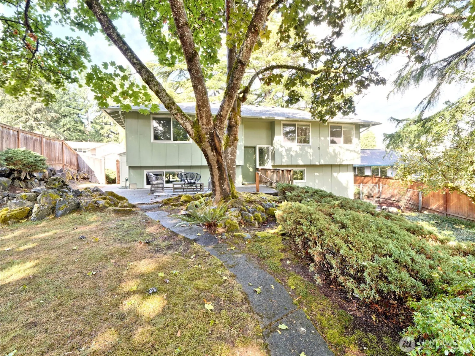 12935 SE 23 Street , Bellevue, WA 98005