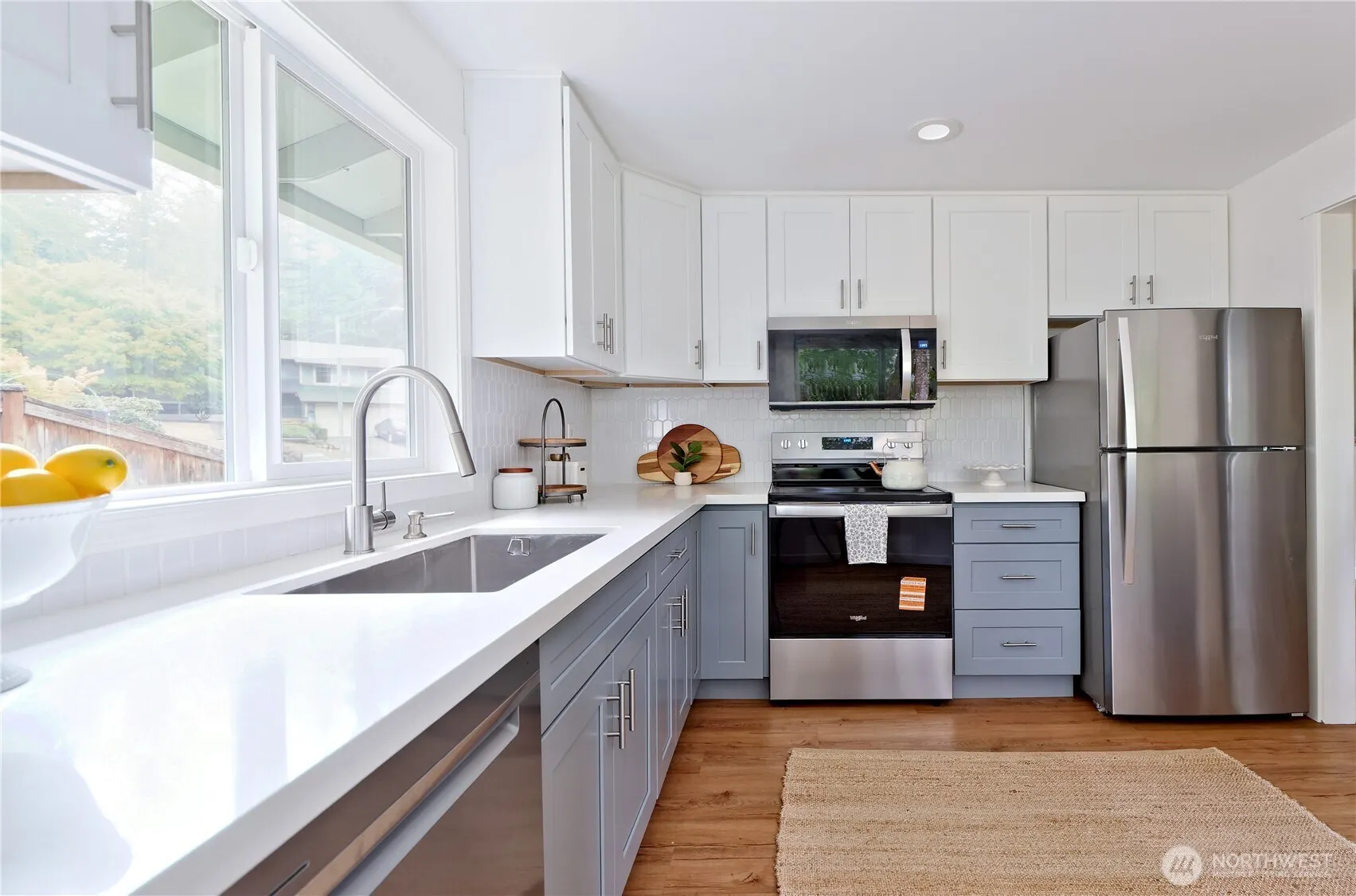 12935 SE 23 Street , Bellevue, WA 98005