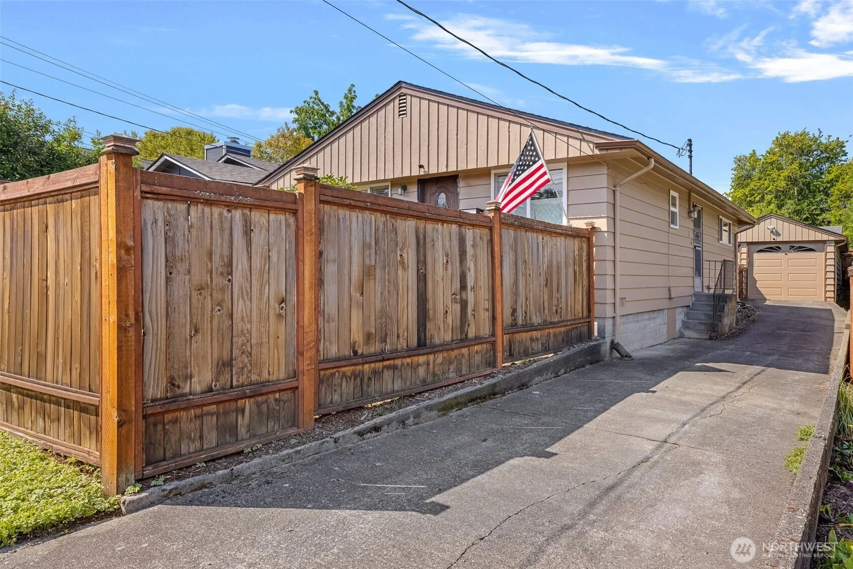 7917 10th Avenue SW, Seattle, WA 98106
