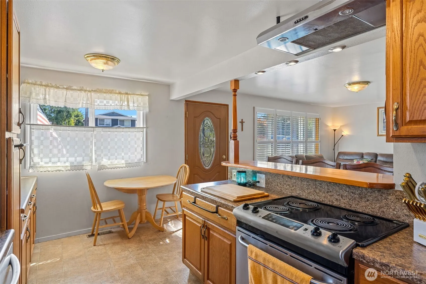 7917 10th Avenue SW, Seattle, WA 98106