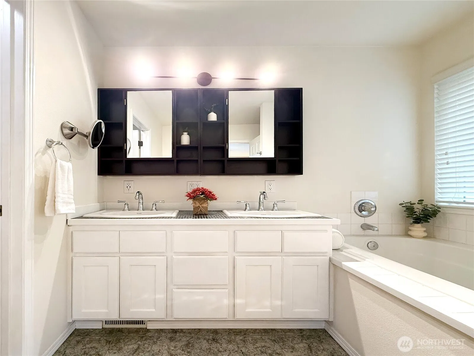 2128 148th Place SW, Lynnwood, WA 98087