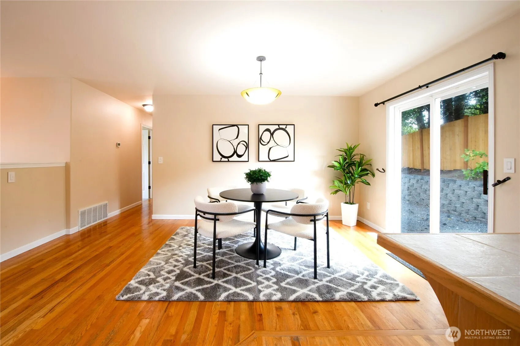 2128 148th Place SW, Lynnwood, WA 98087