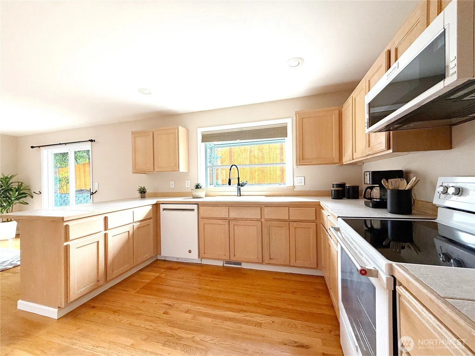 2128 148th Place SW, Lynnwood, WA 98087