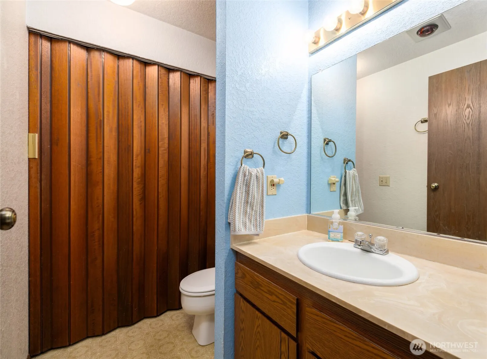 19215 40th Avenue W #C-3, Lynnwood, WA 98036