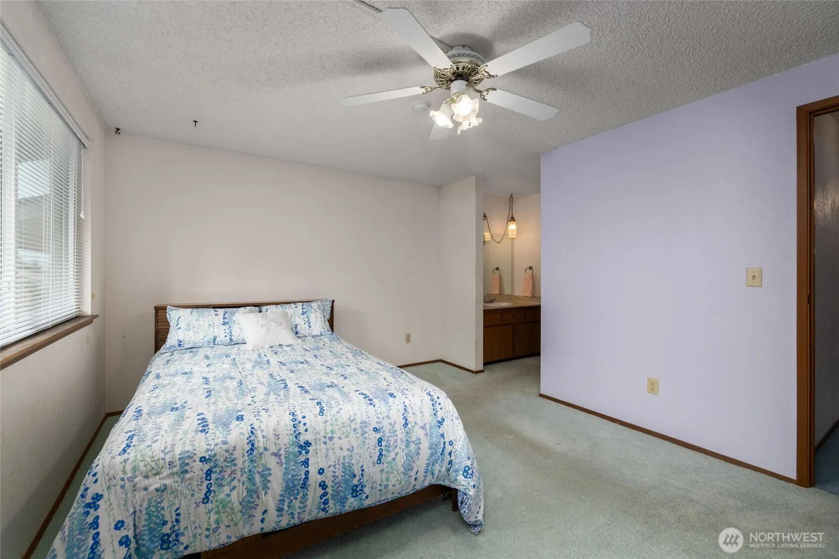 19215 40th Avenue W #C-3, Lynnwood, WA 98036