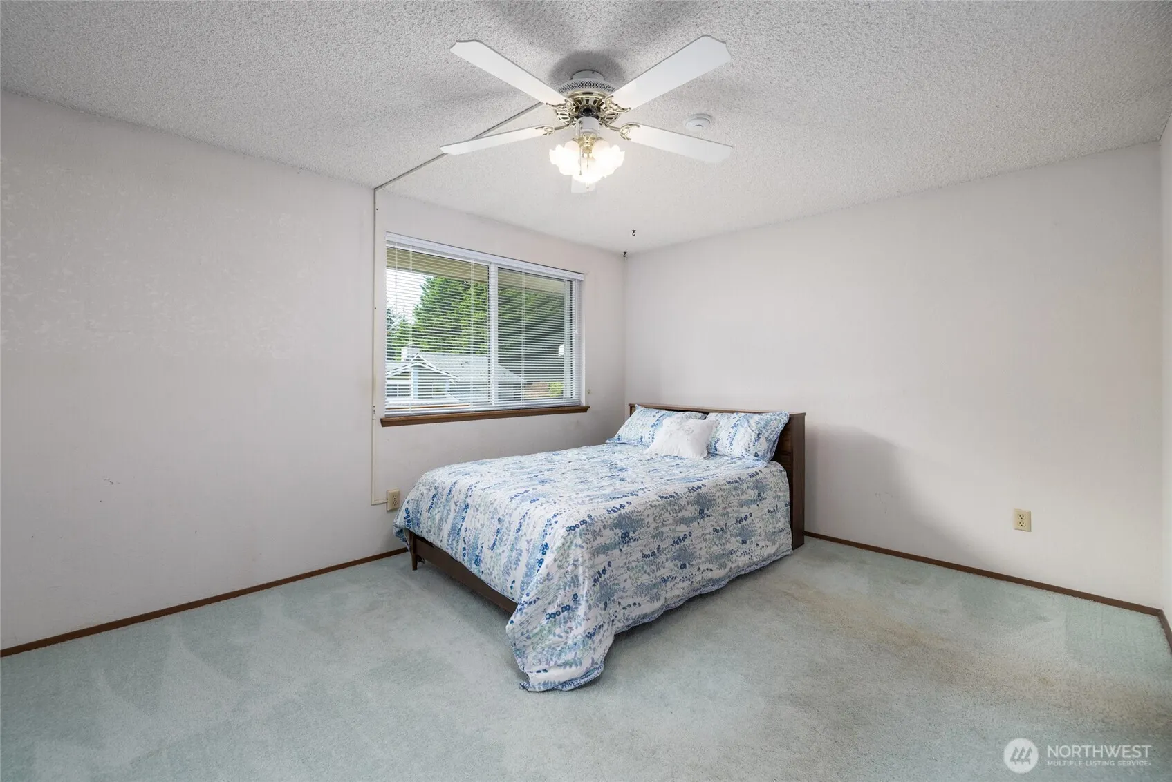 19215 40th Avenue W #C-3, Lynnwood, WA 98036