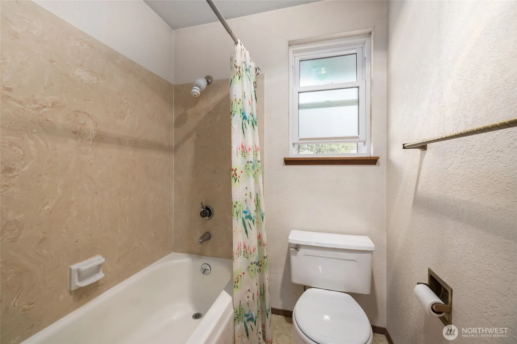 19215 40th Avenue W #C-3, Lynnwood, WA 98036