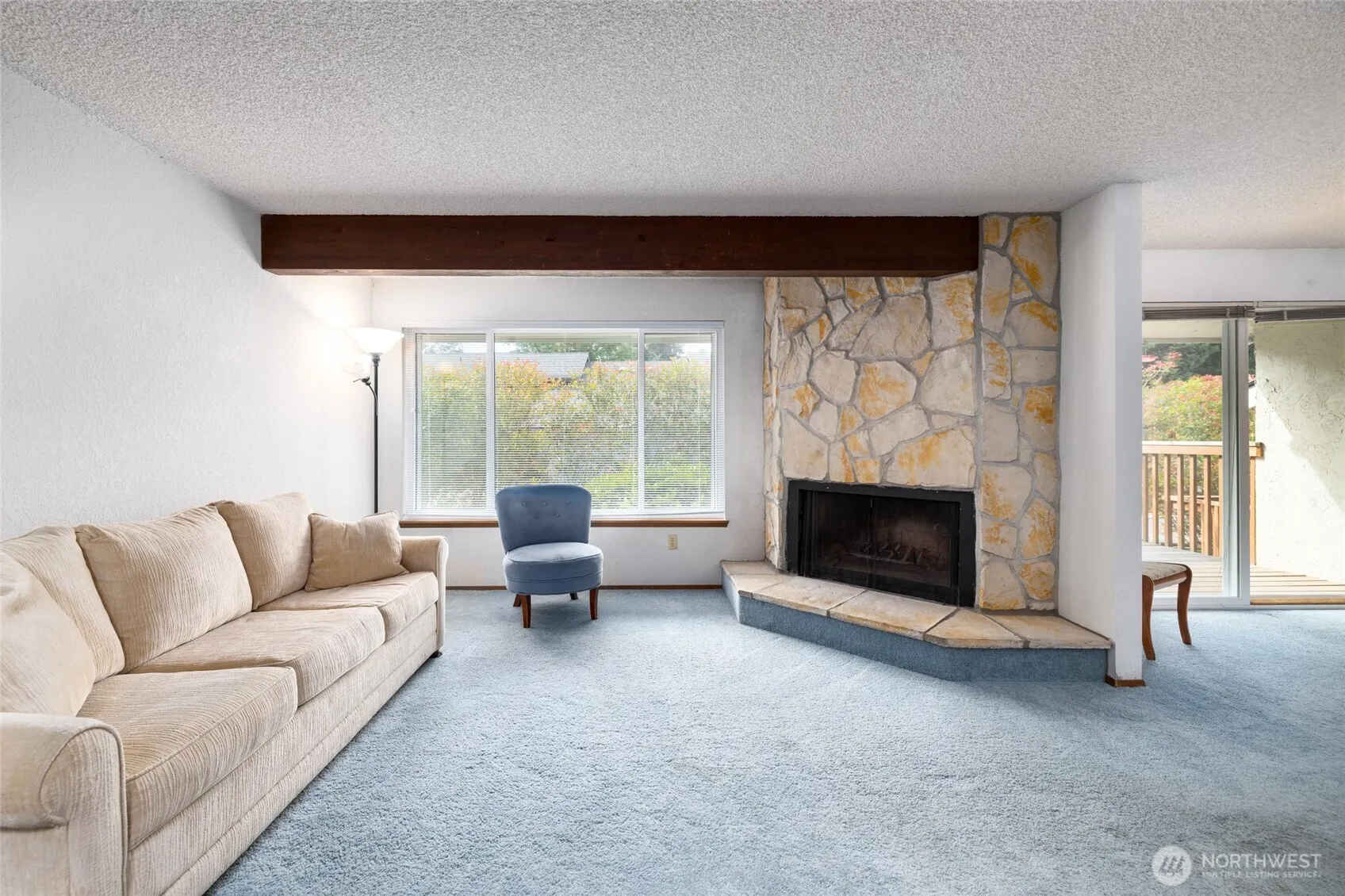 19215 40th Avenue W #C-3, Lynnwood, WA 98036