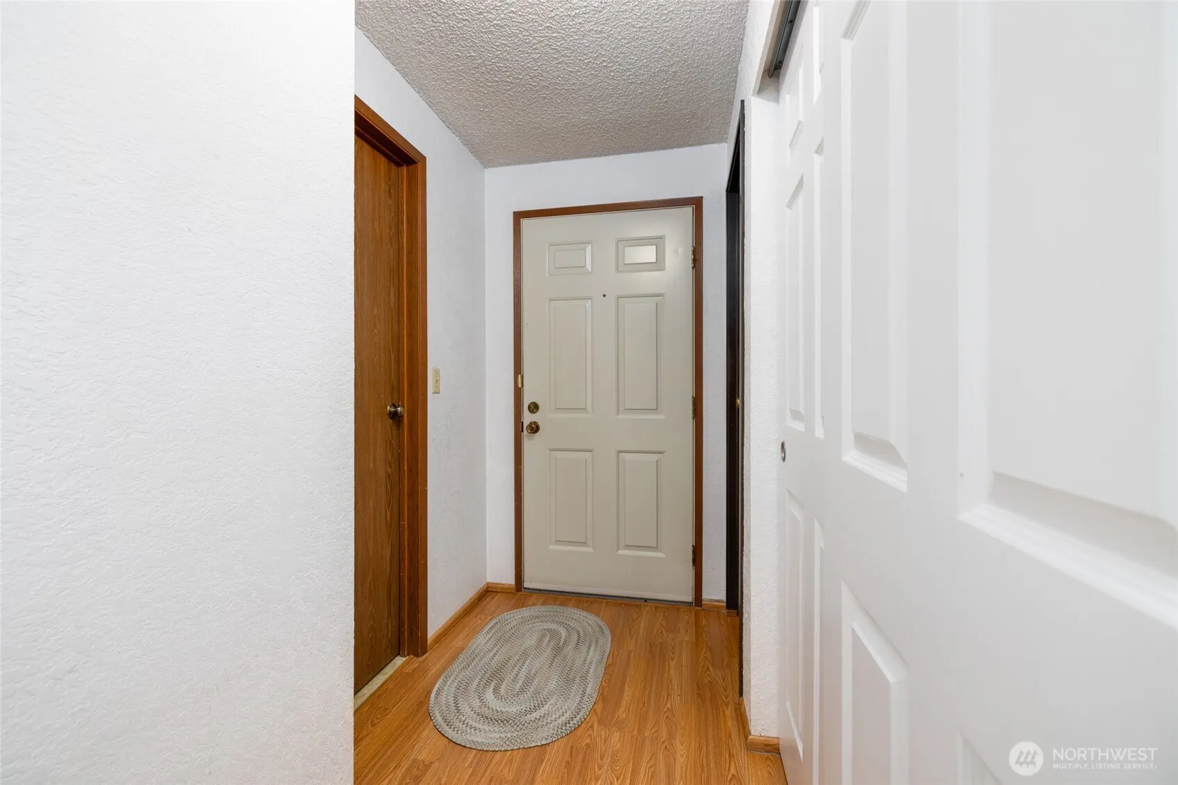 19215 40th Avenue W #C-3, Lynnwood, WA 98036