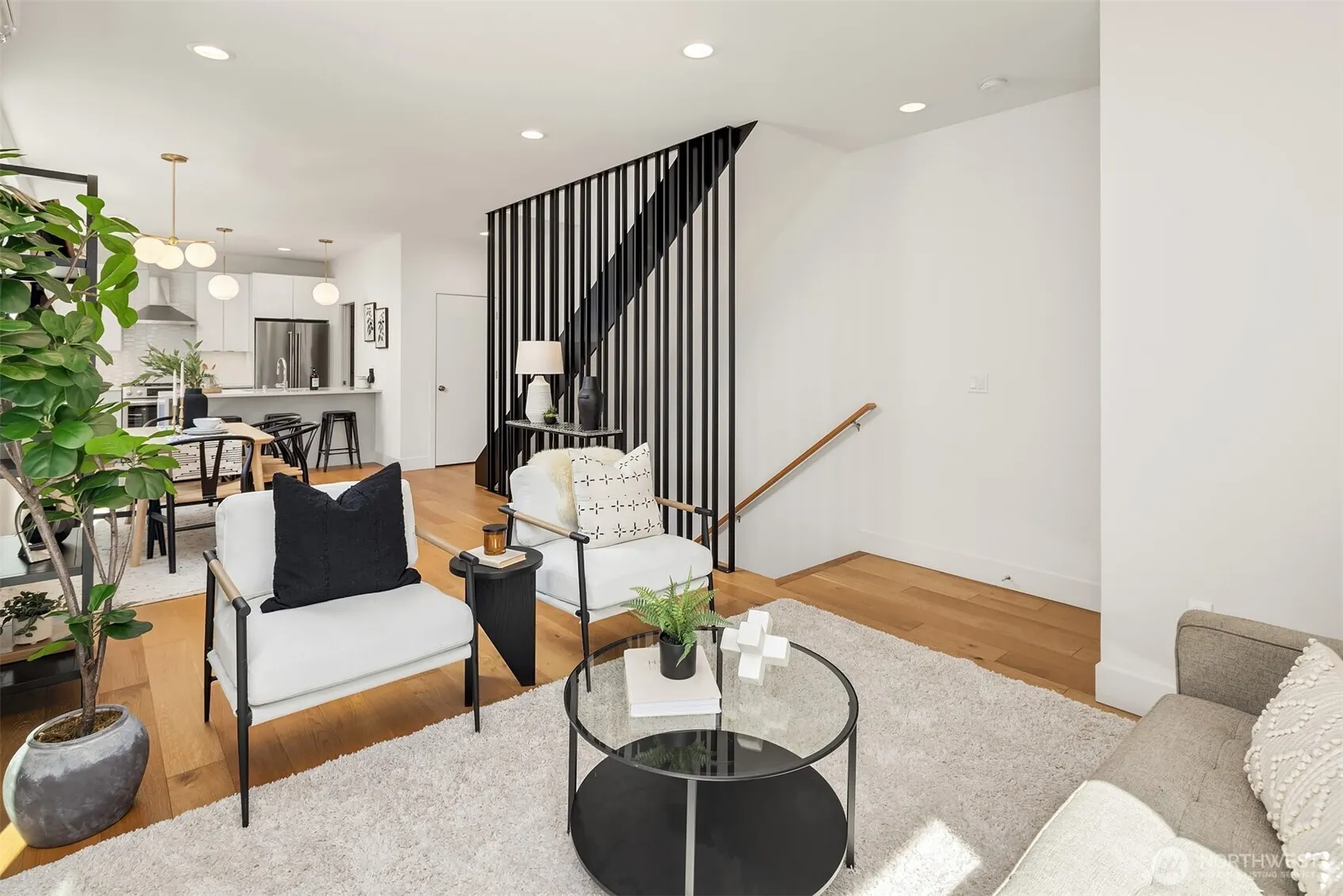 2344 W Plymouth Street #B, Seattle, WA 98199
